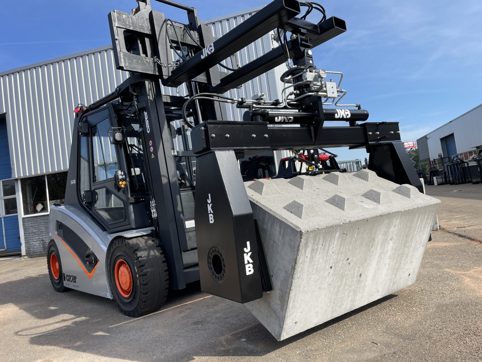 Jkb Betonblöcke - JKB Handling